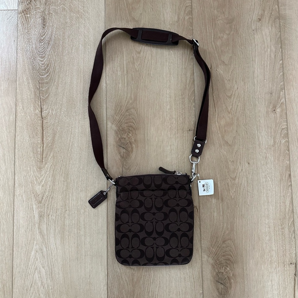 New Coach Sutton 43976 Bag - Picture 2 of 4